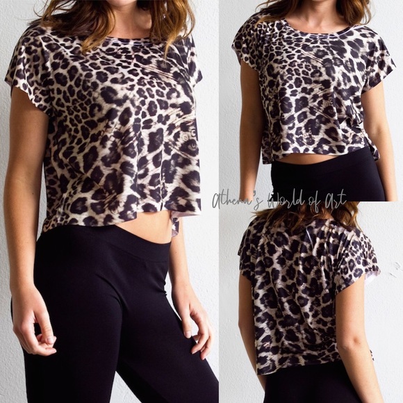 Fornia Tops - Leopard Crop Top